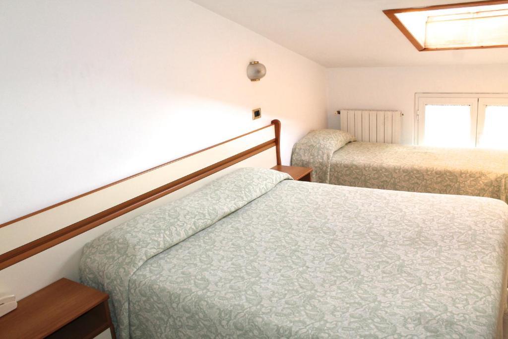 Hotel I 4 Assi *
